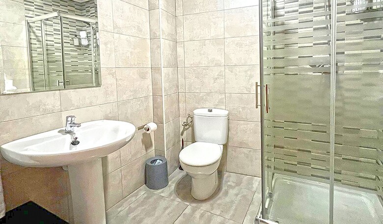 Apartamentos Se�orio de Haro 3000