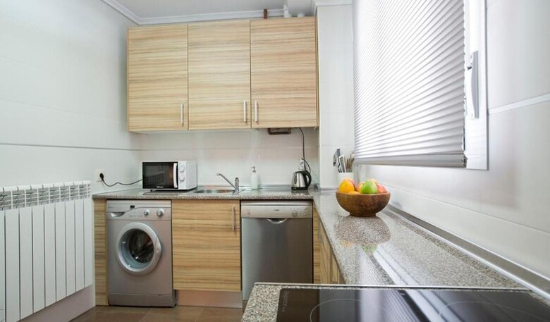 Apartamentos Se�orio de Haro 3000