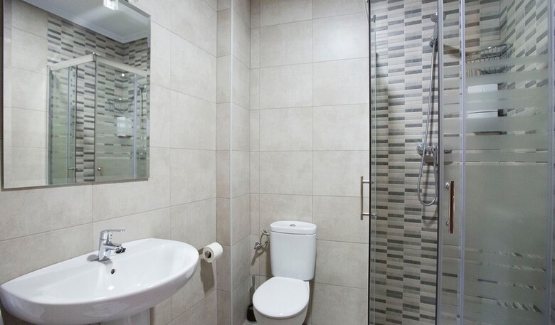 Apartamentos Se�orio de Haro 3000