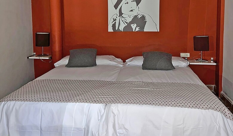 Apartamentos Se�orio de Haro 3000