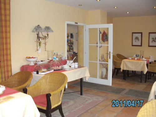 Hostal Pension Helga