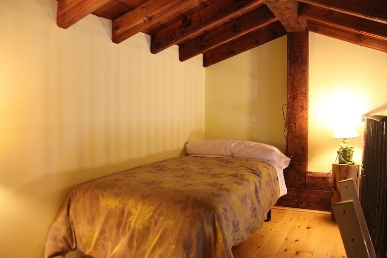 Hostal Douris Temple