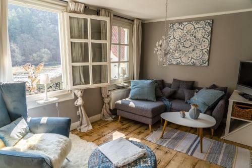 Ferienhaus Am Fluss. Baubiologisch Renoviert.