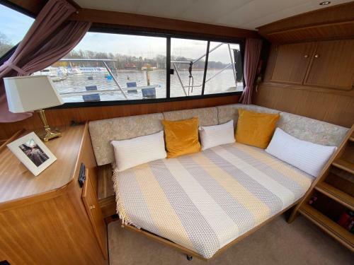 Luxusurlaub Auf Der Amavida Yacht / Scharm�tzelsee