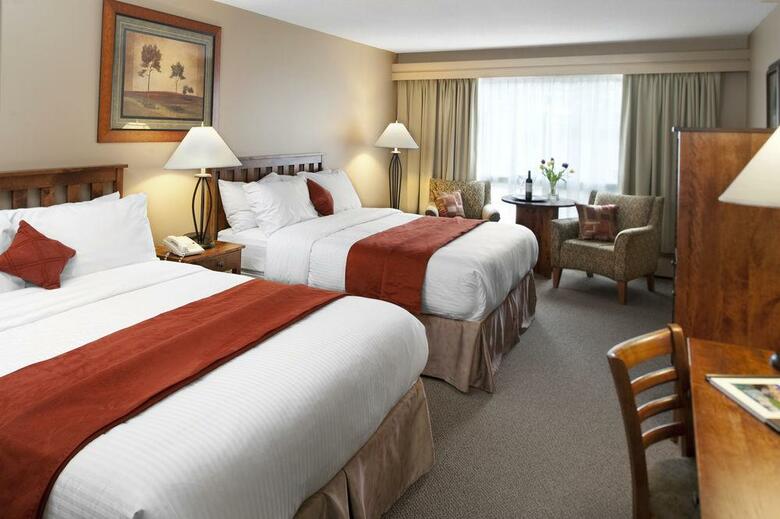Hotel Tonquin Inn