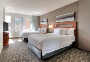 Hotel Marriott Springhill Suites Old Montreal