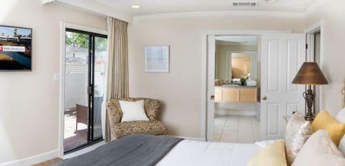 Apartamento Top King Suite 40% Off: Full Kitchen, Peaceful Views