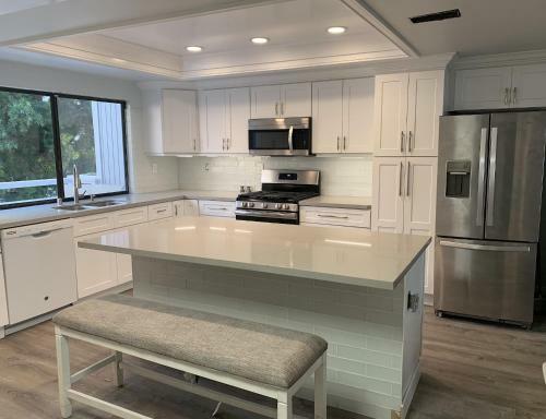 Ocean View AC Heated Pool Jacuzzi Tennis Bikespool Table Foosball Bikes