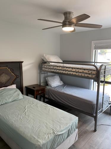 Ocean View AC Heated Pool Jacuzzi Tennis Bikespool Table Foosball Bikes