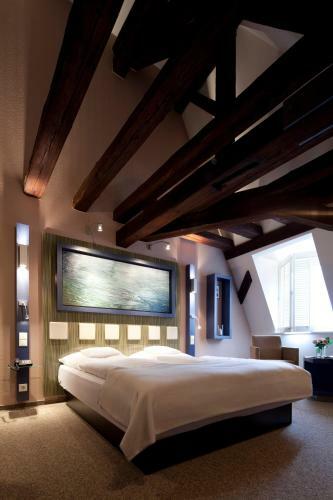 Hotel Und Weinhaus Zum Krug