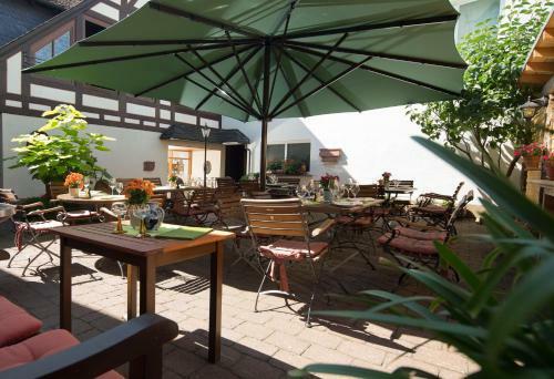 Hotel Und Weinhaus Zum Krug