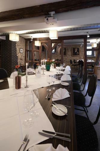 Hotel Und Weinhaus Zum Krug