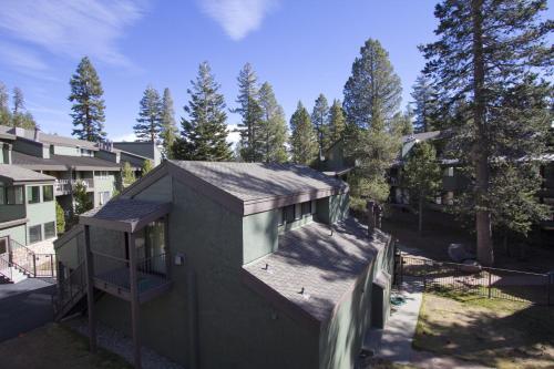 Apartamento St Anton Courtyard View 2-bedroom Condos With Two Oversized Jacuzzi Spas