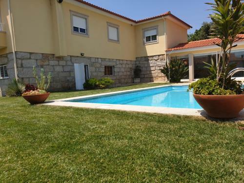 Mr Alheira House