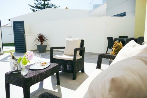 Baleal Poolfront Apartment
