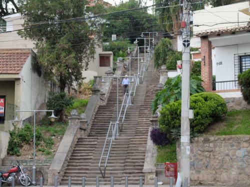 Apartamento Doble Matrimonial, Monoambiente, 4to Piso Escalera