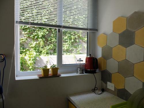Apartamento Doble Matrimonial, Monoambiente, 4to Piso Escalera