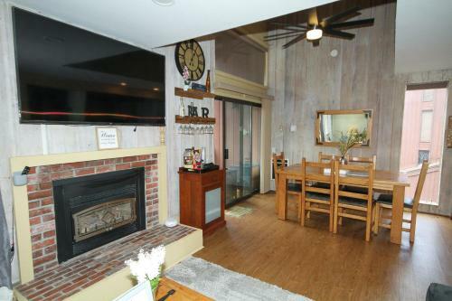 Mammoth Ski & Racquet Club #105 - Pet Friendly