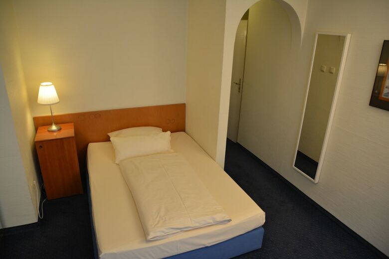 Hostal Hotel Lex Im Gartenhof