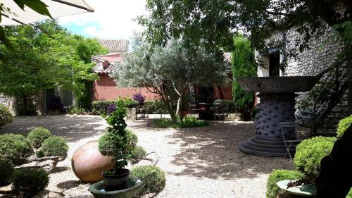 Hostal La Mazade De Saint Mamert