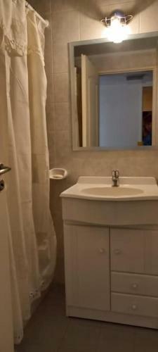 Apartamento Confortable Departamento Centrico En Trelew