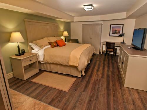 1000 Islands Harbor Hotel