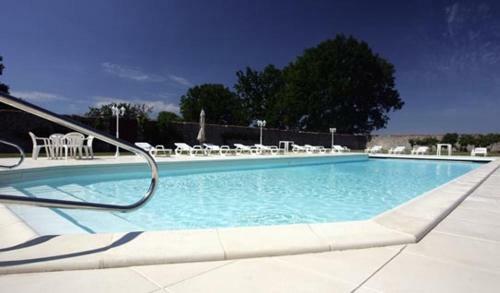 Bed & Breakfast Au Chateau De Montbraye