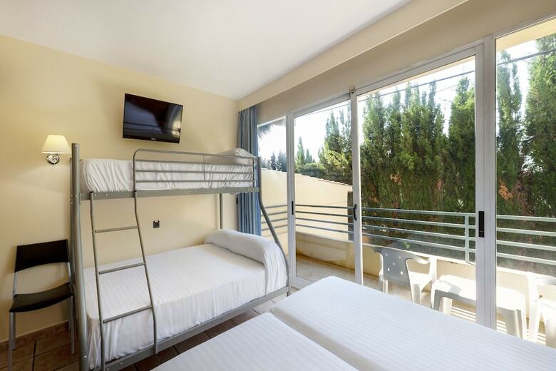 Hotel Abril