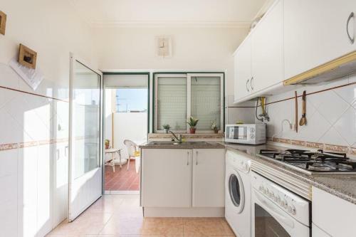 Home4u - Cosy Apartment With Fantastic Terrace