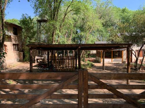 La Casita Blanca