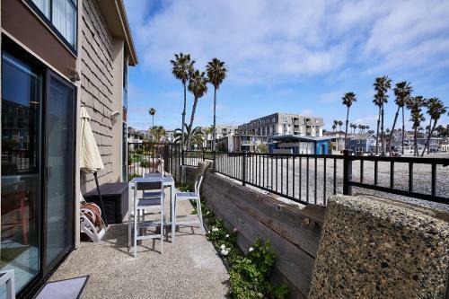 D15 - Sea La Vie