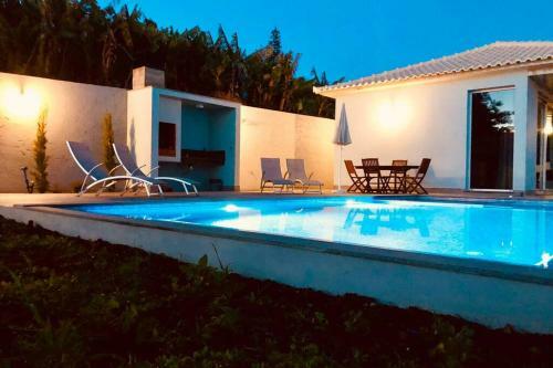 Villa Pinheira IV -heated Swimming Pool And Jacuzzi