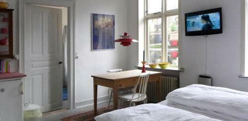 Bed & Breakfast To Sammenh�ngende V�relser Med Udgang Til Have