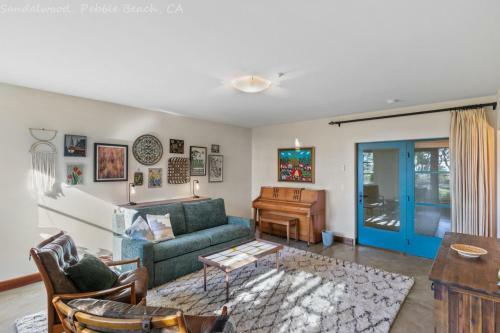 Pebble Beach Timeless Contemporary 4 Bed 5bath 30 Night Minimum