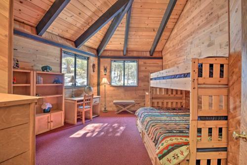 Cozy Grand Woodland Cabin With Mountain Views