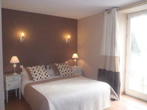 Bed & Breakfast Chambres D'h�tes Du Domaine de Jacquelin