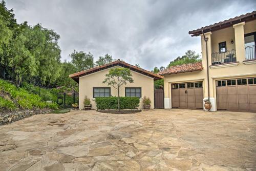 Upscale Casita With Mtn Views Golf, Hike And Sip