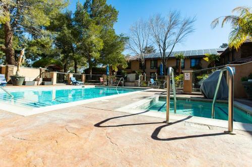 Beautiful Apartment Near China Lake