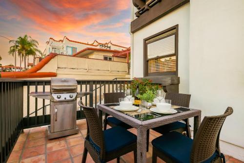 Spanish Village Inn At Granada