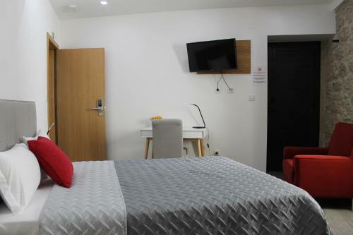 Hostal Alojamento Girassol - Guest House