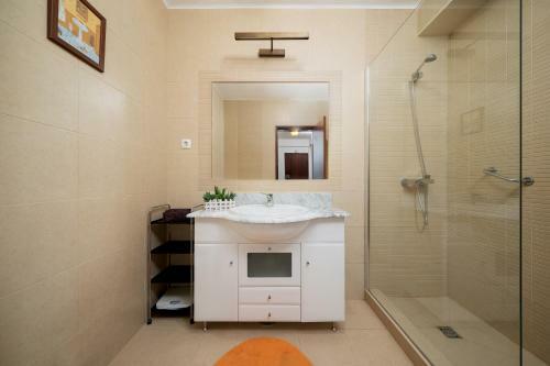 Apartamento 2m - Praia Do Carvoeiro
