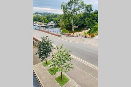 Riverside View Apartment In Balloch, Loch Lomond