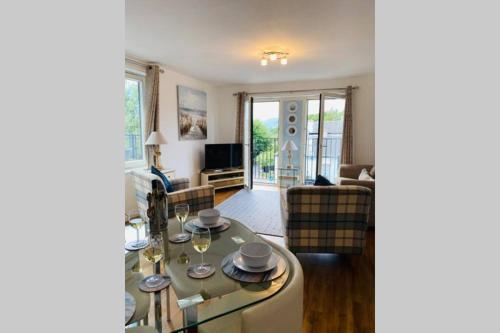 Riverside View Apartment In Balloch, Loch Lomond