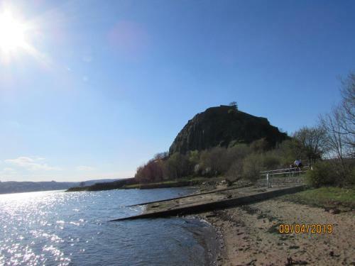 Levenside Holiday Apartment, Balloch, Loch Lomond