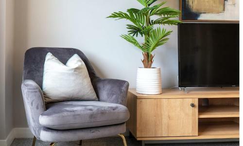 Leeward House - Donnini Apartments