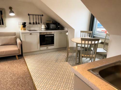 The Little Ayr Bnb Seaside Apartment