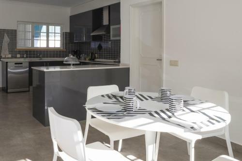 Villa Glic�nias