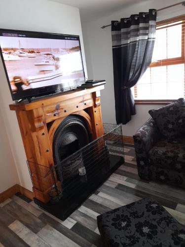 Maria's Place (Central Ballycastle 3 Bedroom)