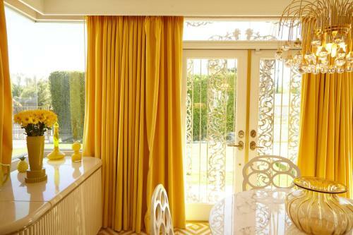 The Establishment, Quintessential 1969 Villa