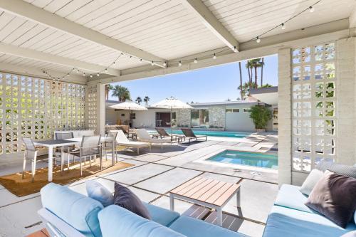 Modern Palms
